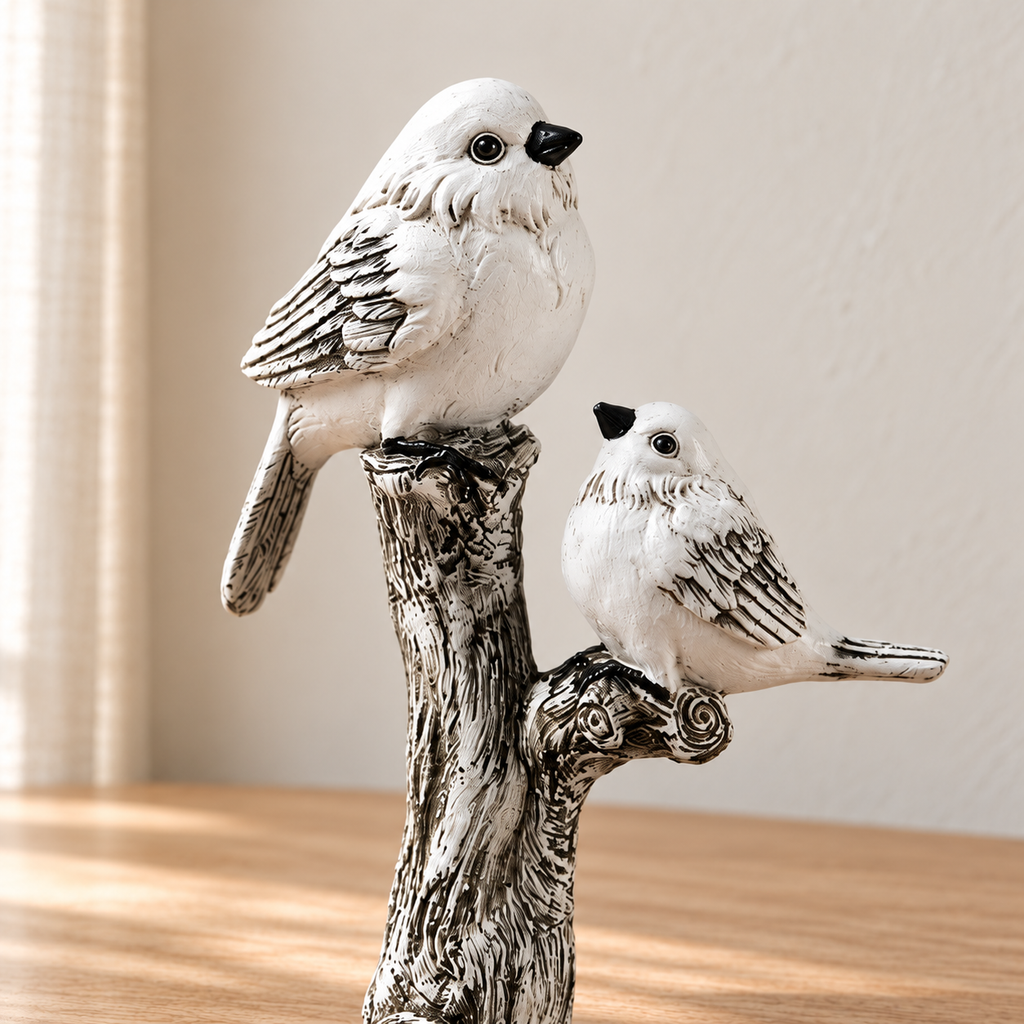 Oiseaux sur branche — Branche verticale, vue d’ambiance